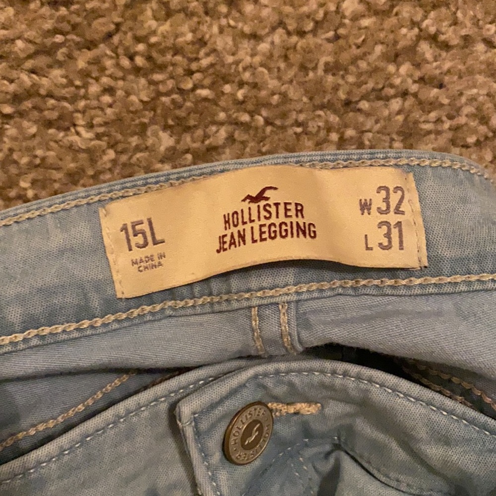 Hollister Jeans - Picture 2 of 2